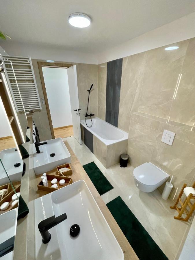 Centropolitan Penthouse #Jacuzzi #Freeparking Apartment Budapest Exterior photo